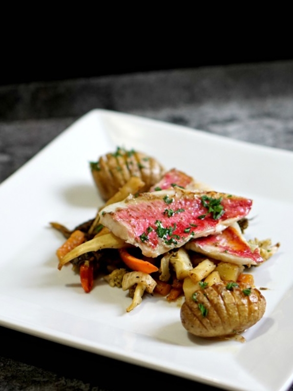 Plat de Noël: Rouget et Légumes rôtis au sirop d’érable.