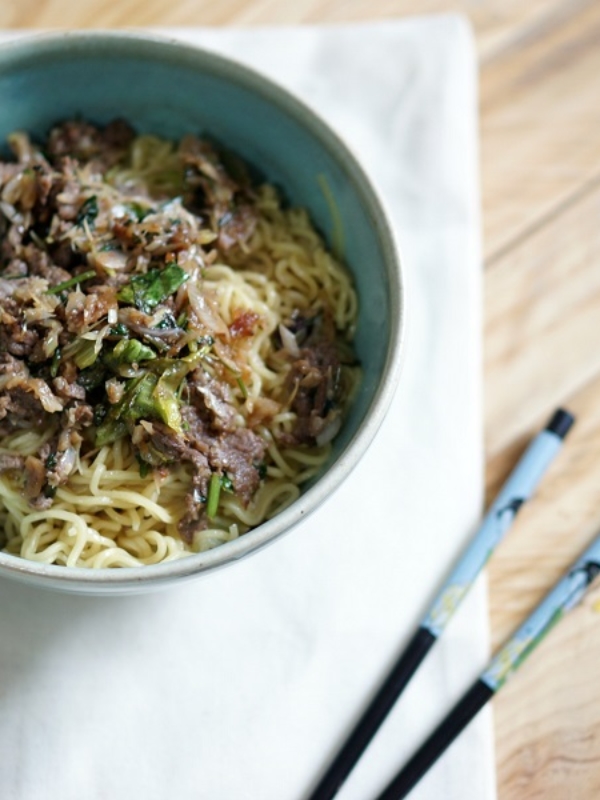 Nouilles sautées au bœuf à la citronnelle