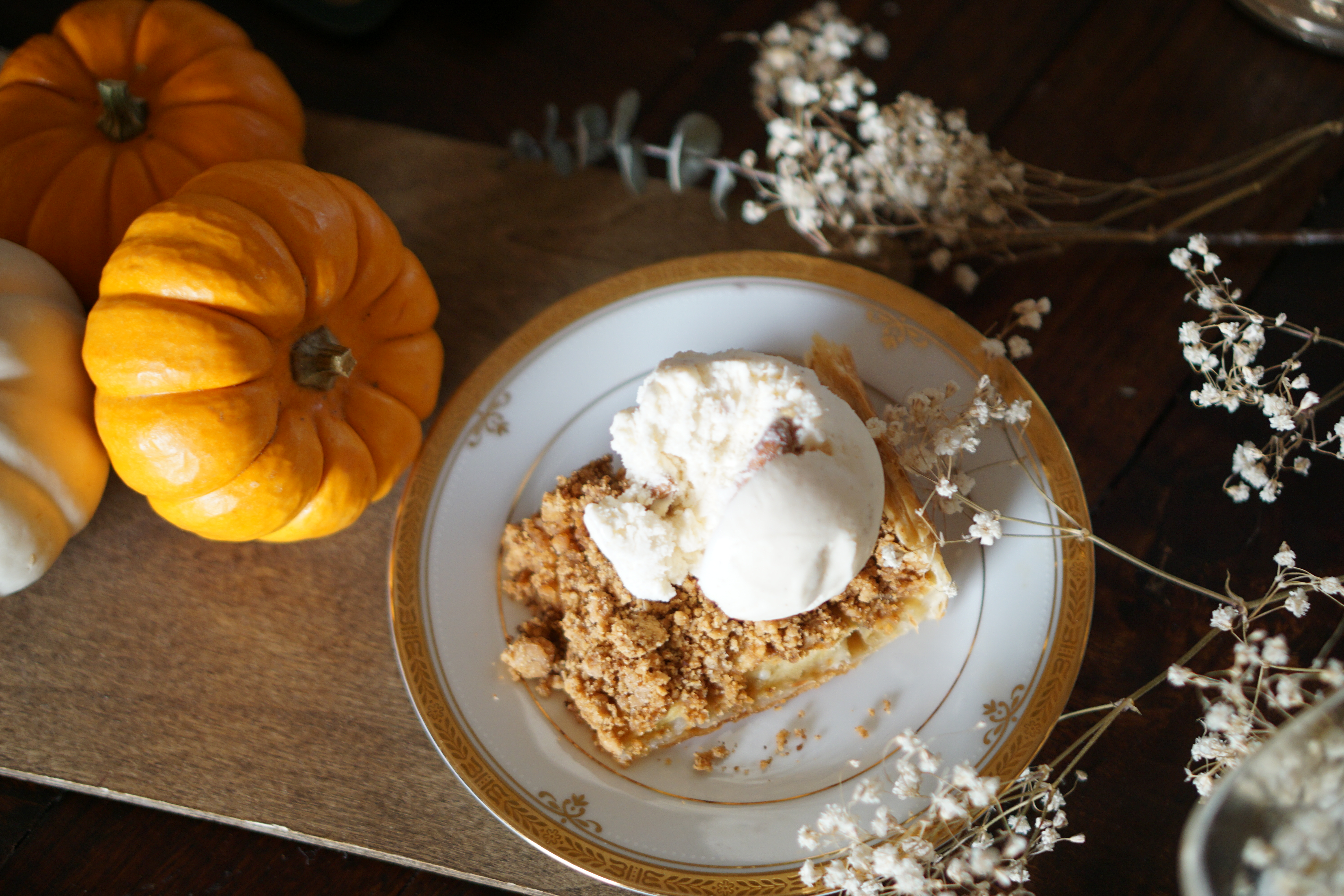 Pumpkins Apples Crumble