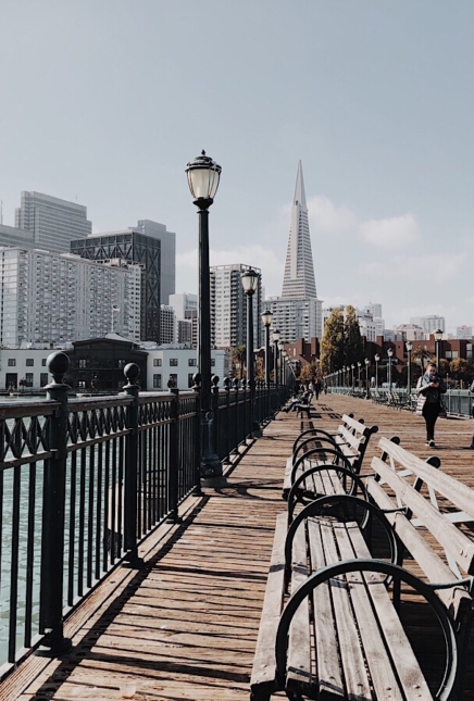 Visite de San Francisco: Le ferry Building et les quais avec vue sur le Bay Bridge
