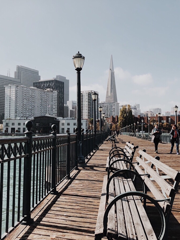 Visite de San Francisco: Le ferry Building et les quais avec vue sur le Bay Bridge