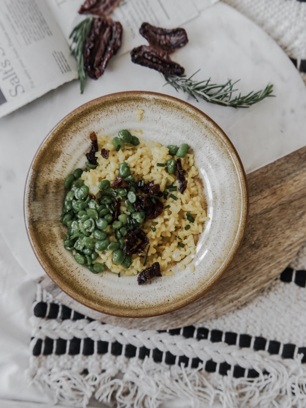 Risotto aux tomates séchées et fèves (végétarien)