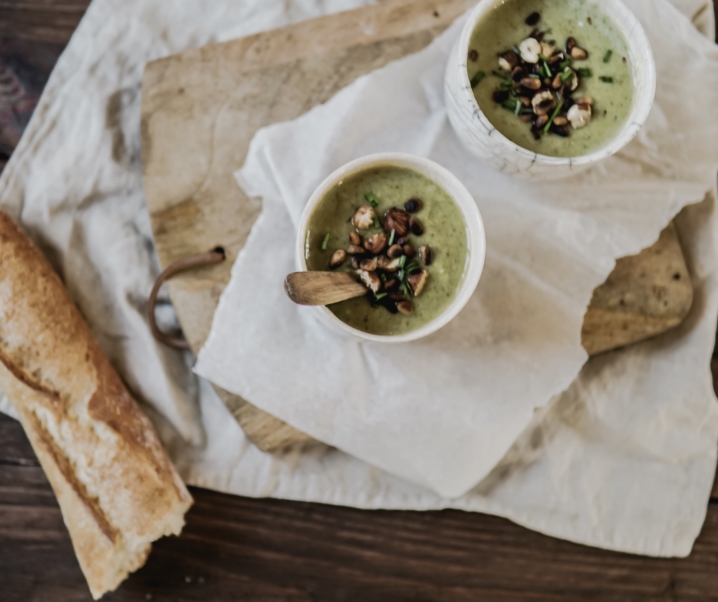 Velouté de fane de radis et céleris branche