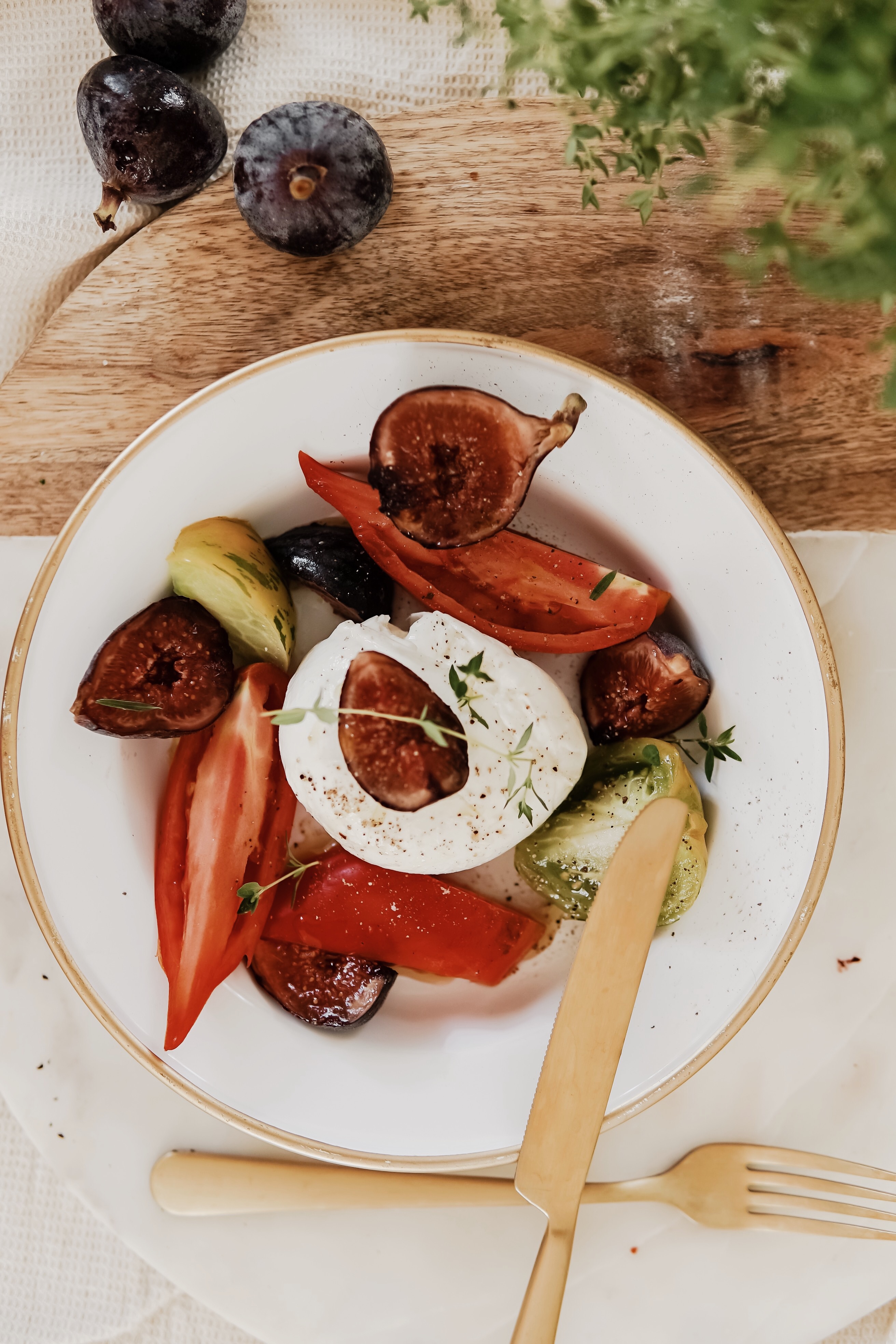 Mozza di buffala, tomates anciennes et figues
