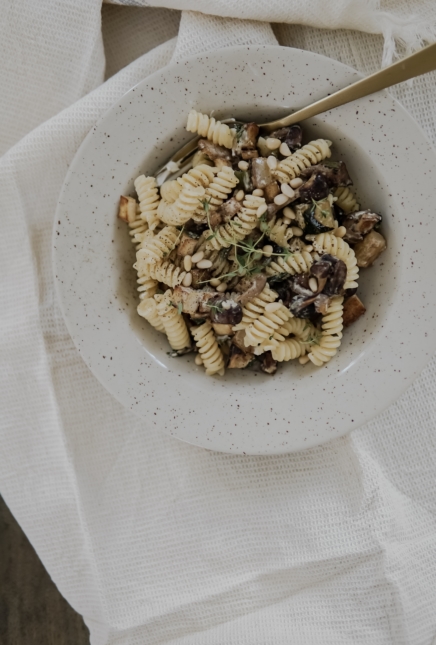Pâtes aux champignons shiitakés, courgettes et ricotta (végé)