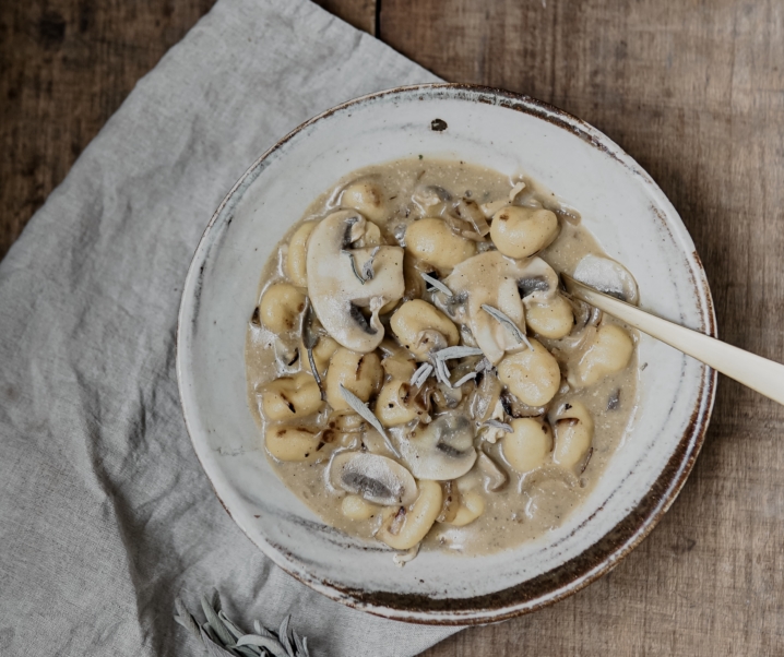 Soupe de gnocchis aux champignons et à la Sauge