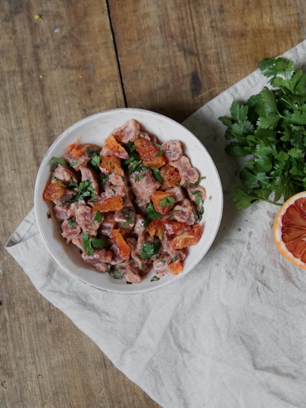 Ceviche de thon à l’orange sanguine et lait de coco
