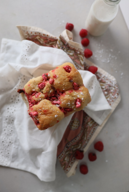 Brioche aux pralines roses pour Octobre rose